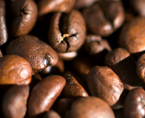 Granos de caf&eacute;